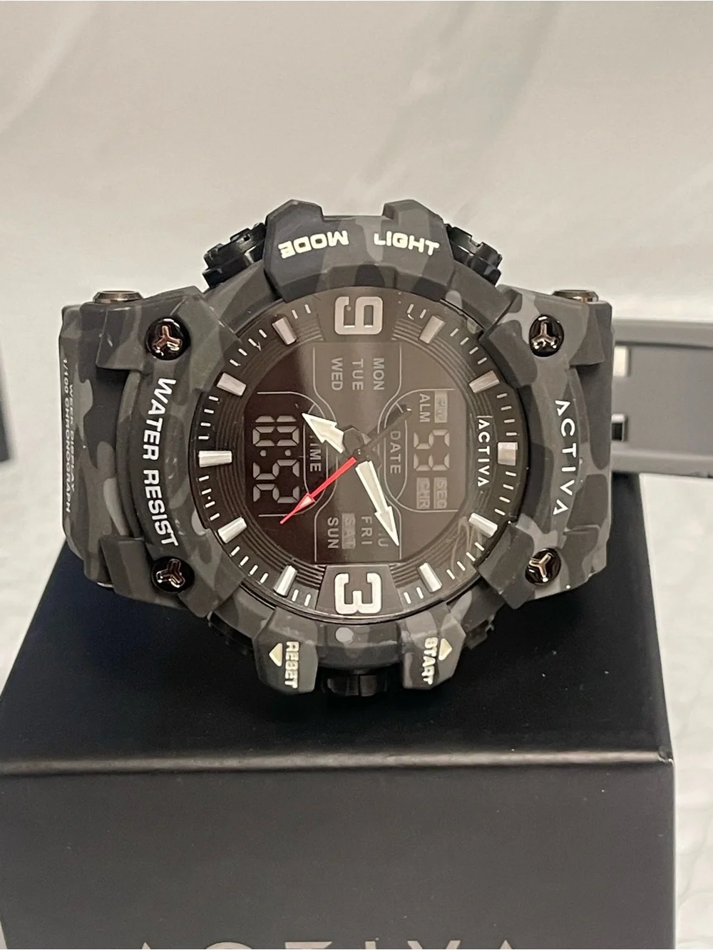 Activa Vulkor X Invicta Analog Digital Men's Watch - 53mm. Camouflage Grey Black